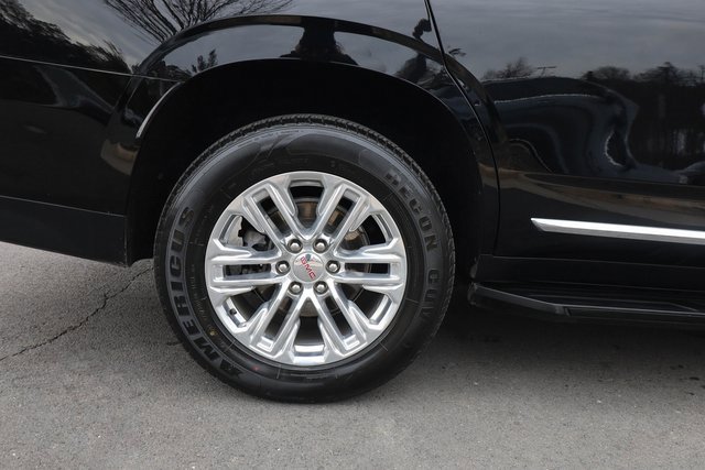 Used 2022 GMC Yukon SLT w/ SLT Premium Package image 44