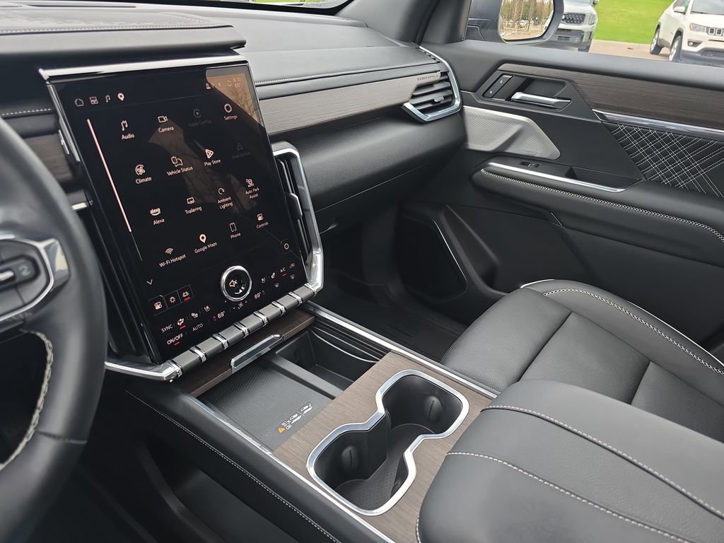 Used 2024 GMC Acadia Denali w/ Super Cruise Package image 25