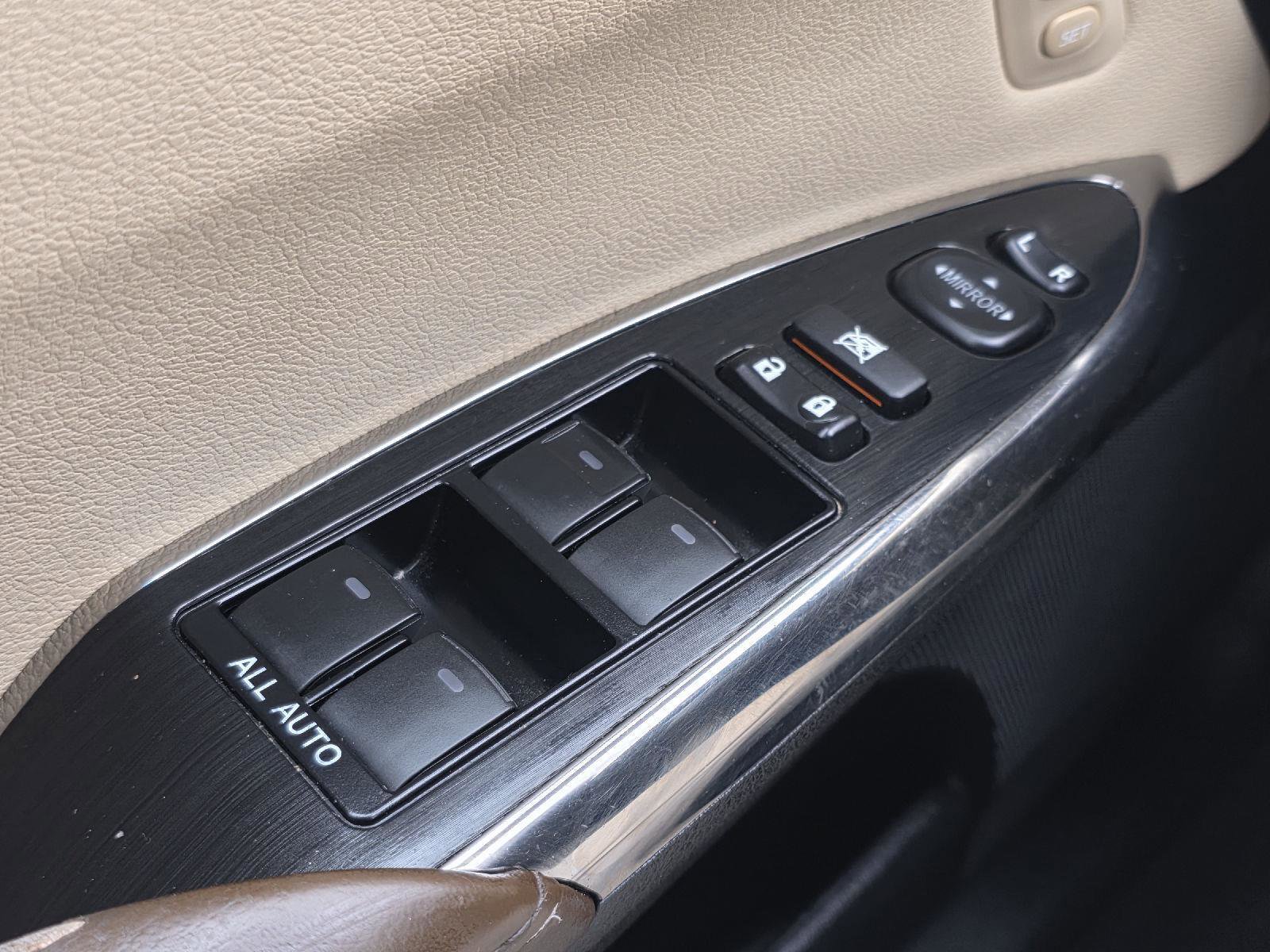 Used 2018 Toyota Avalon Limited FWD image 9