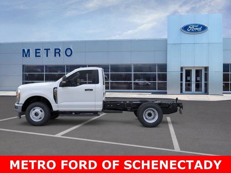 New 2025 Ford F350 XL w/ XL Chrome Package image 4