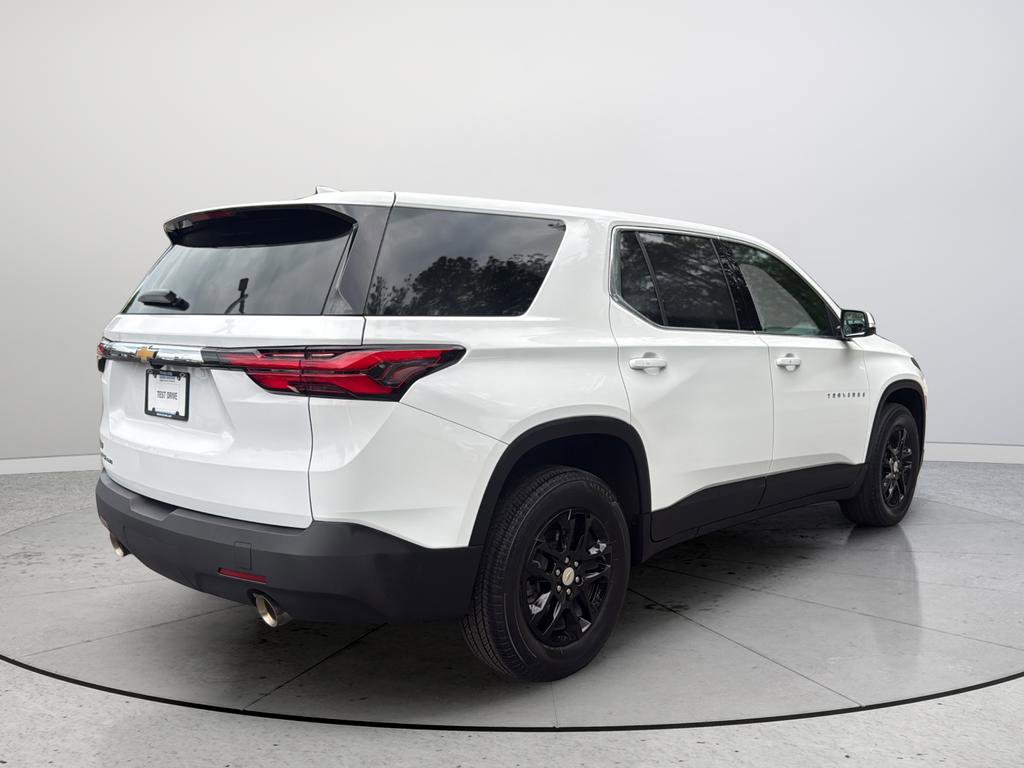 Used 2023 Chevrolet Traverse LS w/ Safety Package AWD/4WD image 7