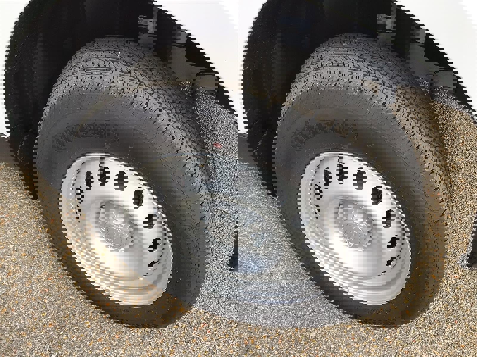 New 2026 Ford Maverick XL image 12