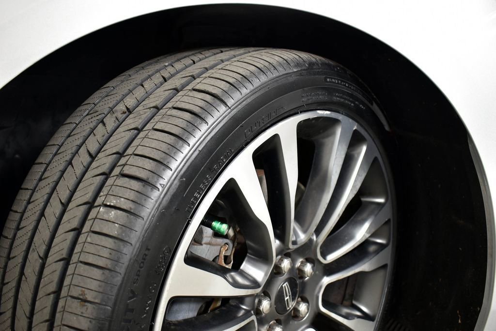 Used 2018 Lincoln Continental Reserve FWD image 10