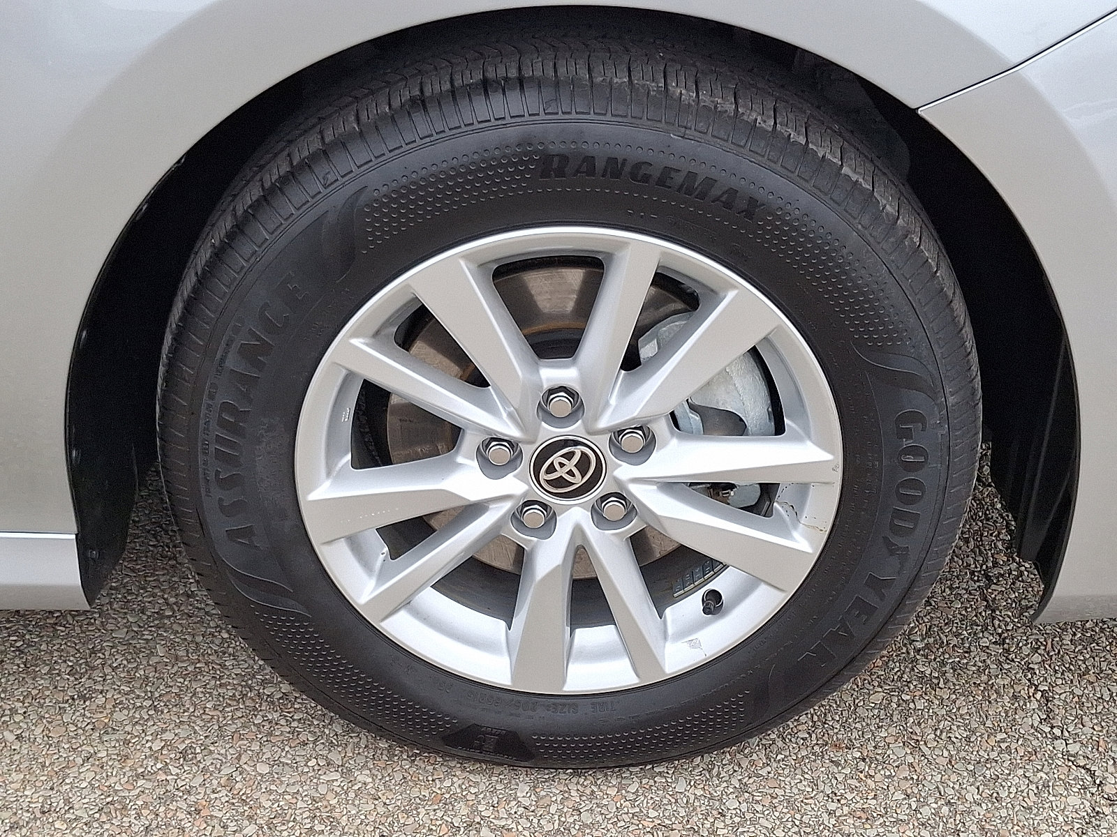 Used 2026 Toyota Camry LE image 8