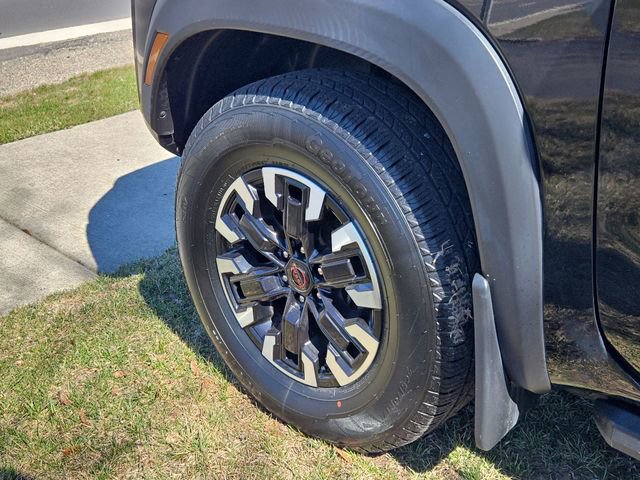 Certified 2023 Nissan Frontier PRO-4X w/ Pro Convenience Package AWD/4WD image 10