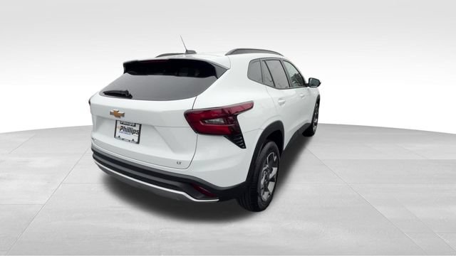 Certified 2025 Chevrolet Trax LT w/ Driver Confidence Package FWD image 7
