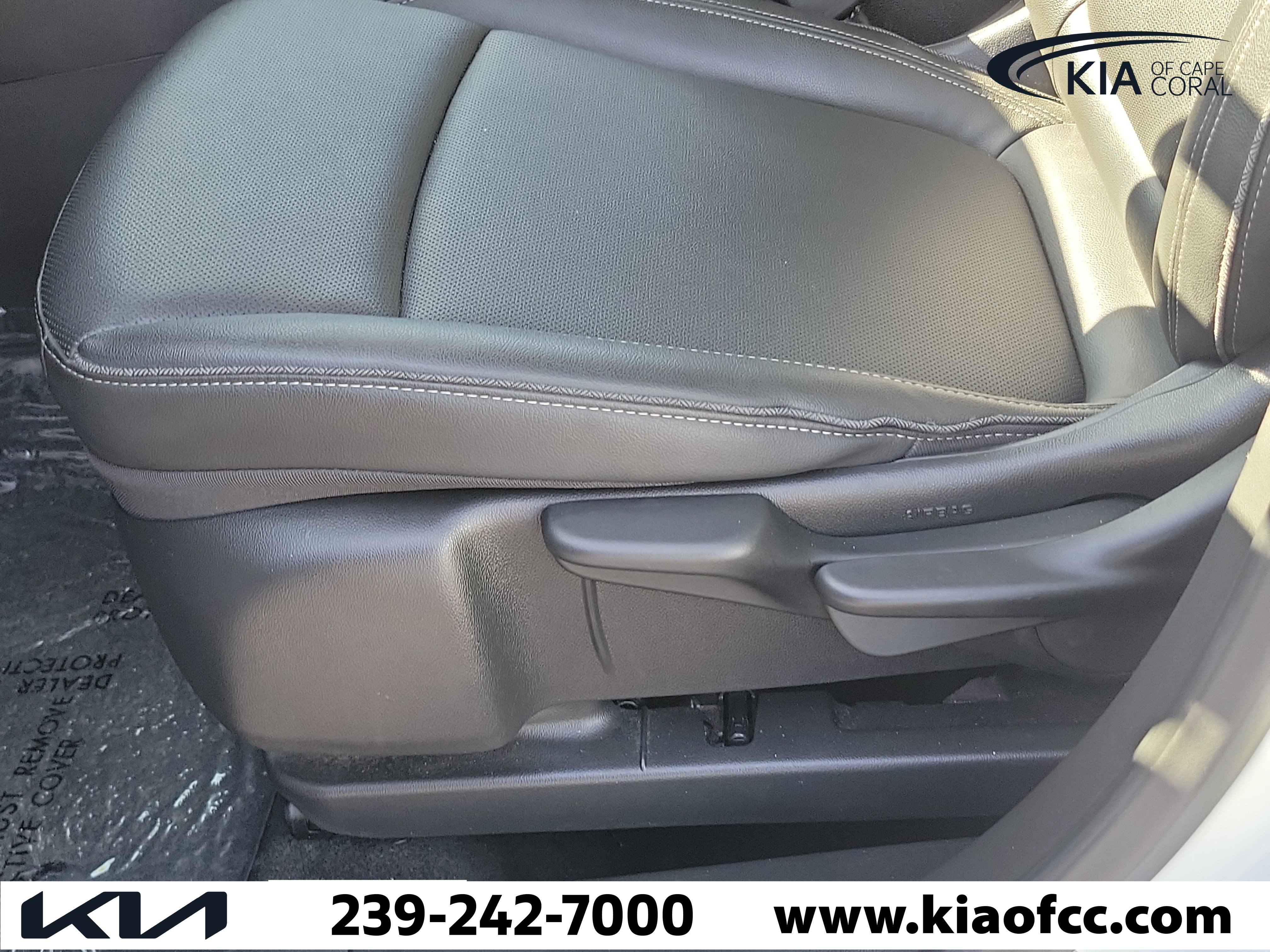 Used 2024 Buick Encore GX Sport Touring AWD/4WD image 21