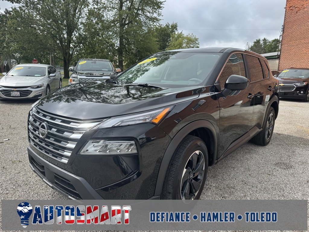 Used 2025 Nissan Rogue SV