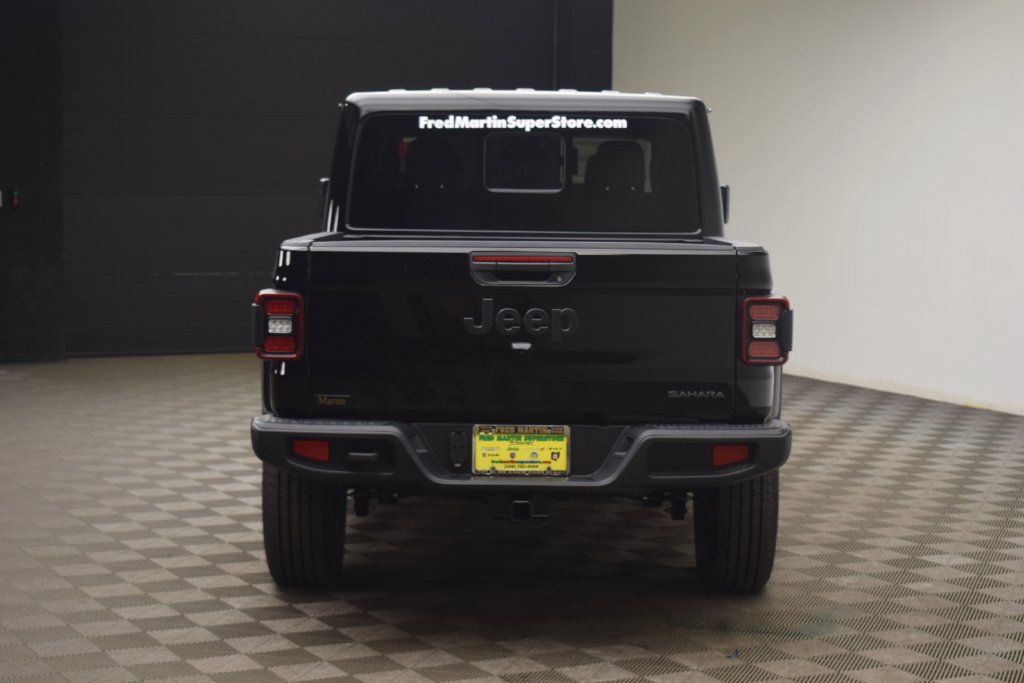 New 2026 Jeep Gladiator Sport AWD/4WD image 12