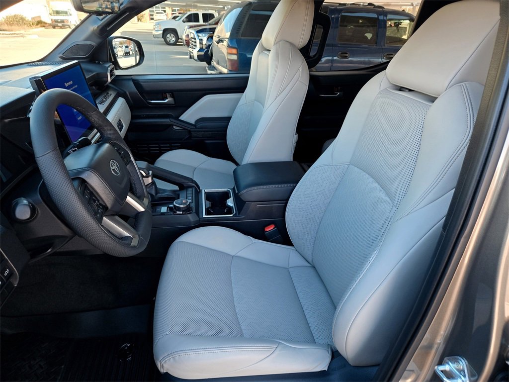 Used 2025 Toyota Tacoma Limited image 25