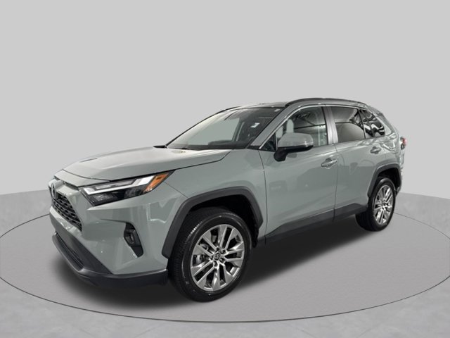 Used 2023 Toyota RAV4 XLE Premium FWD image 4