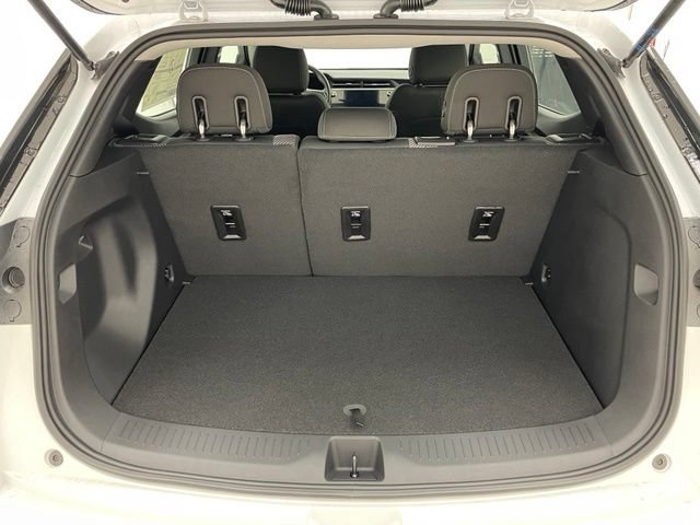New 2027 Chevrolet Bolt LT w/ LPO, All-Weather Package FWD image 11