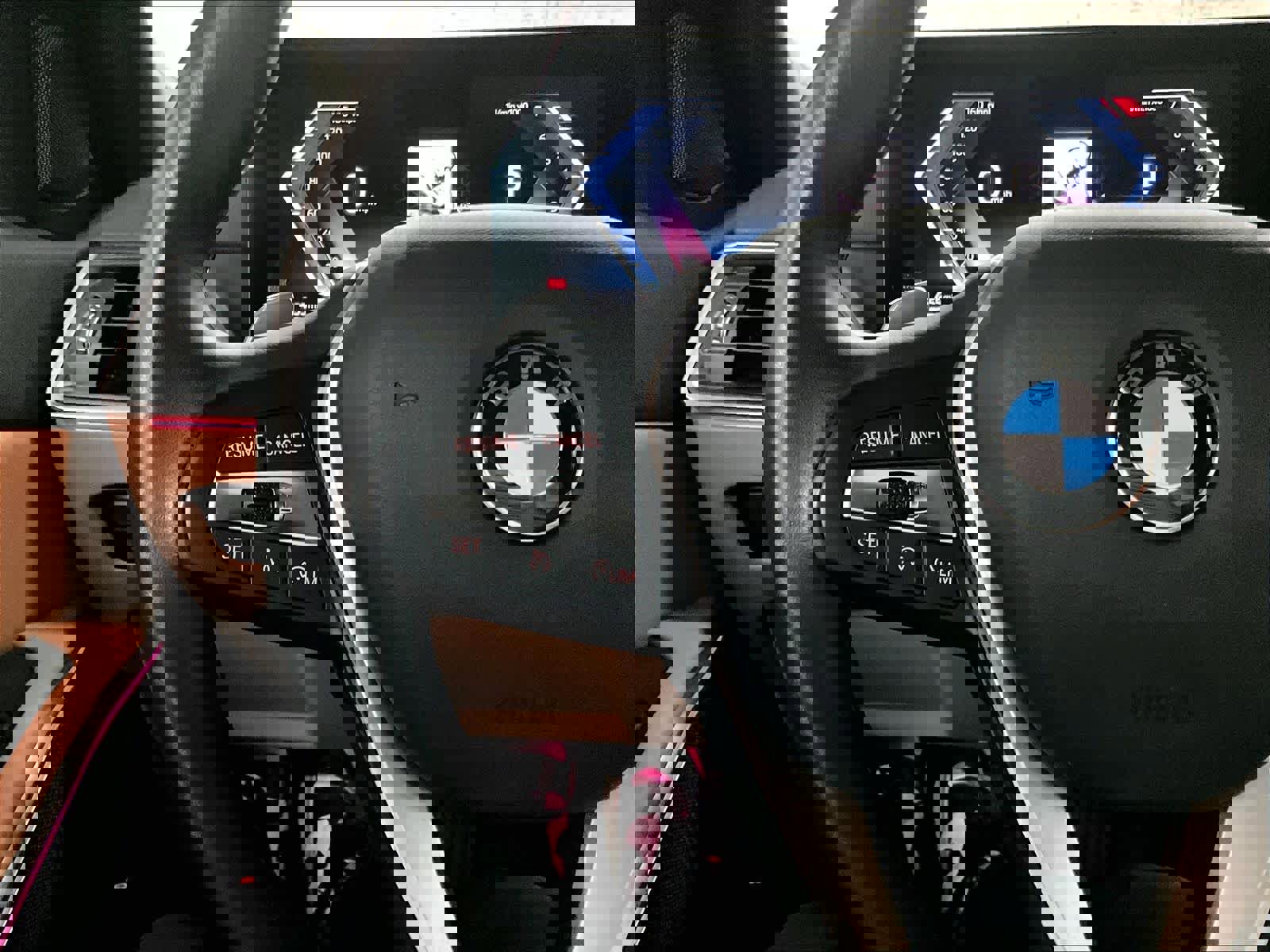 Used 2024 BMW 330i Sedan w/ Convenience Package RWD image 19