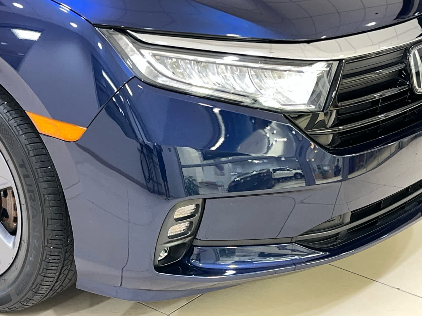 Used 2024 Honda Odyssey EX image 4