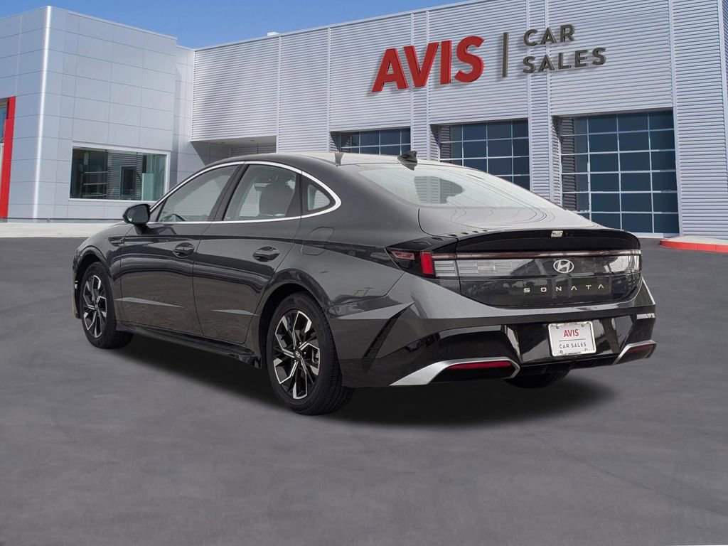 Used 2025 Hyundai Sonata SEL FWD image 3