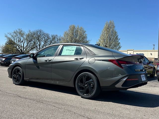 New 2026 Hyundai Elantra Sport FWD image 4