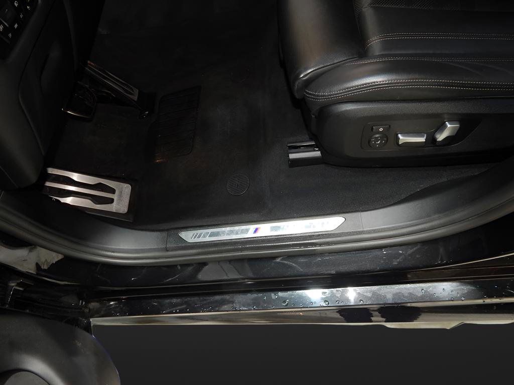 Used 2021 BMW X5 xDrive40i w/ M Sport Package image 14