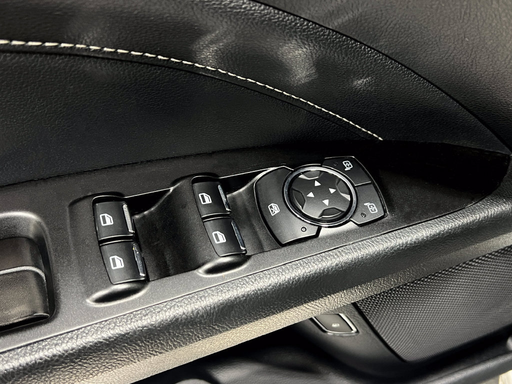 Used 2019 Ford Fusion Titanium FWD image 17