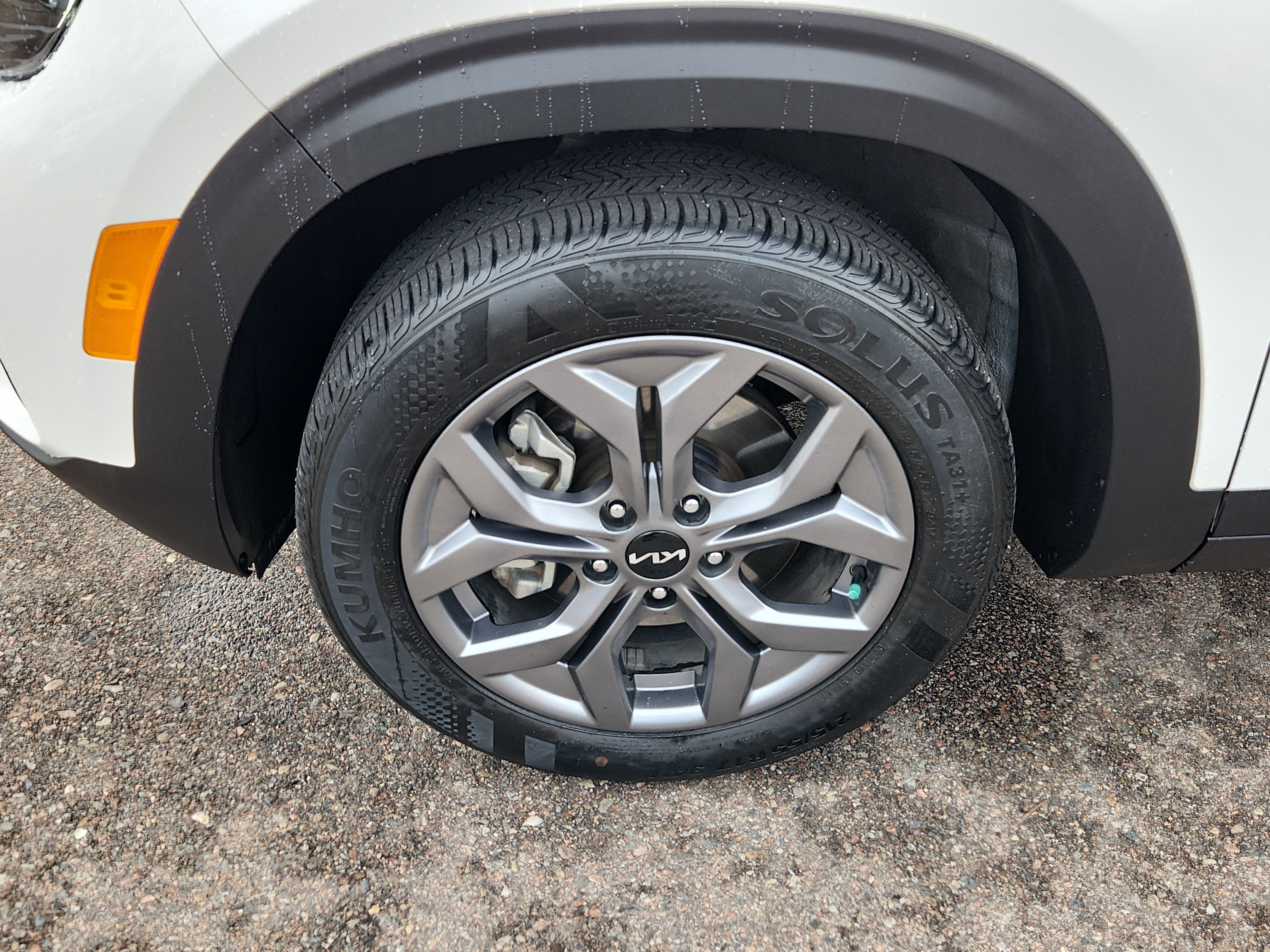 Used 2024 Kia Seltos S image 17