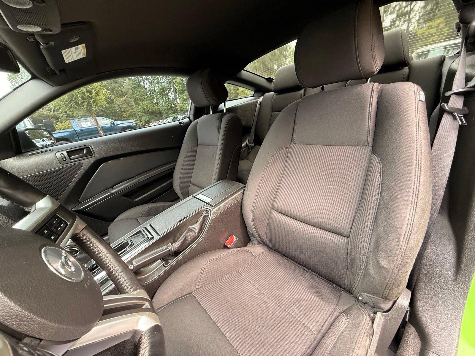 Used 2013 Ford Mustang Coupe RWD image 42