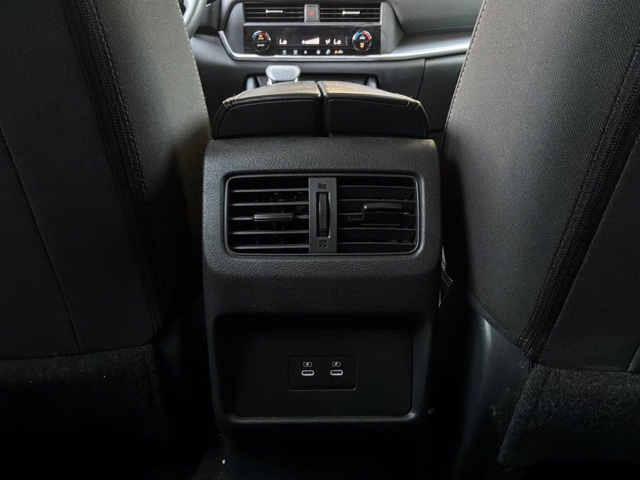 Used 2025 Nissan Rogue SV FWD image 13