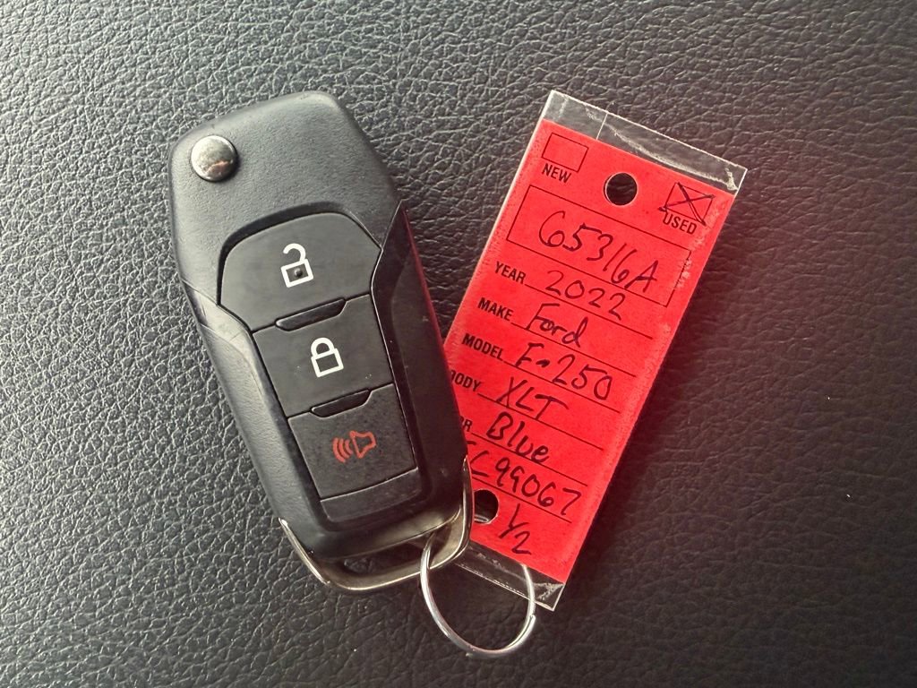 Used 2022 Ford F250 XLT w/ XLT Premium Package image 10