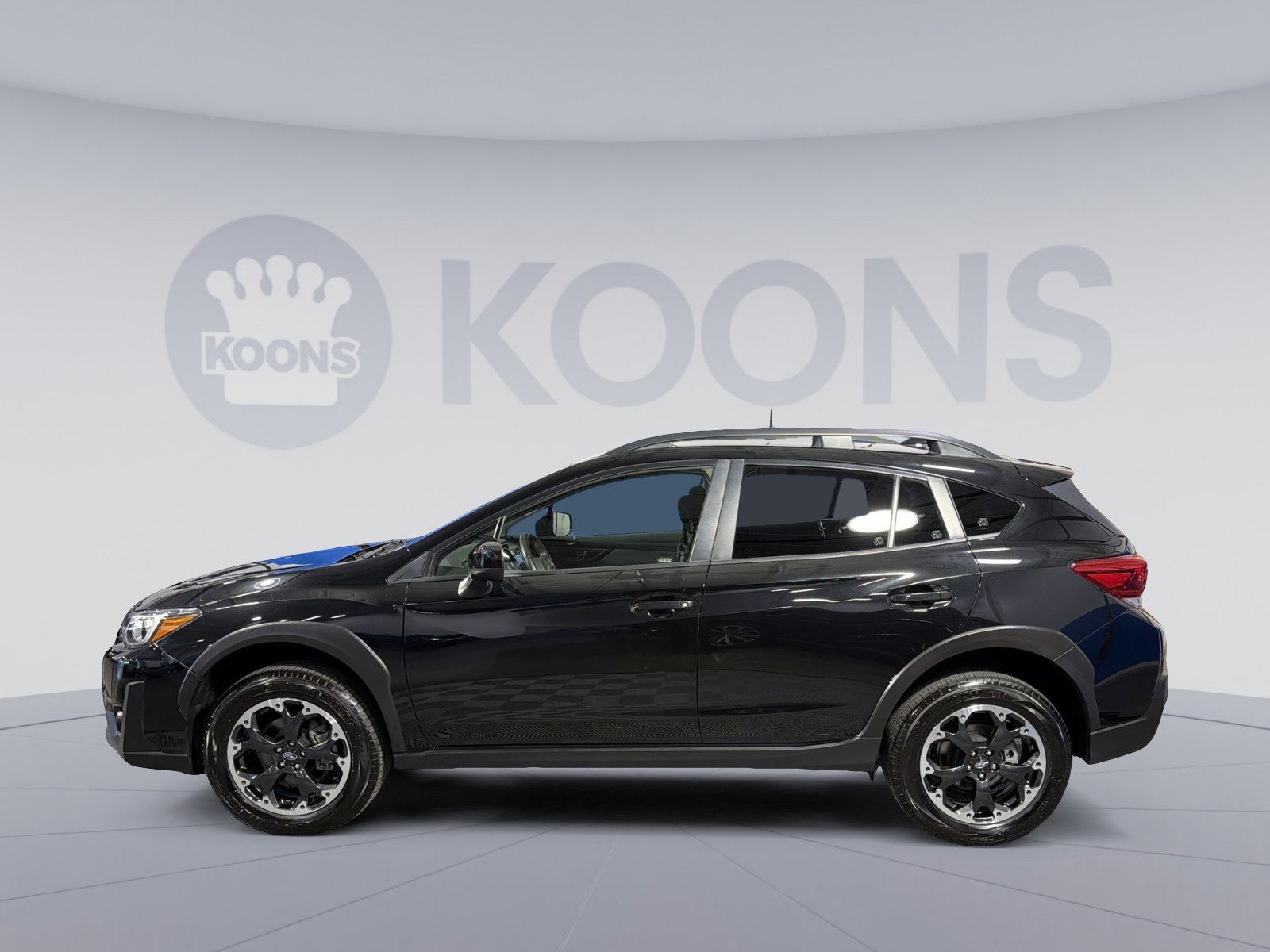 Used 2023 Subaru Crosstrek 2.0i Premium image 2