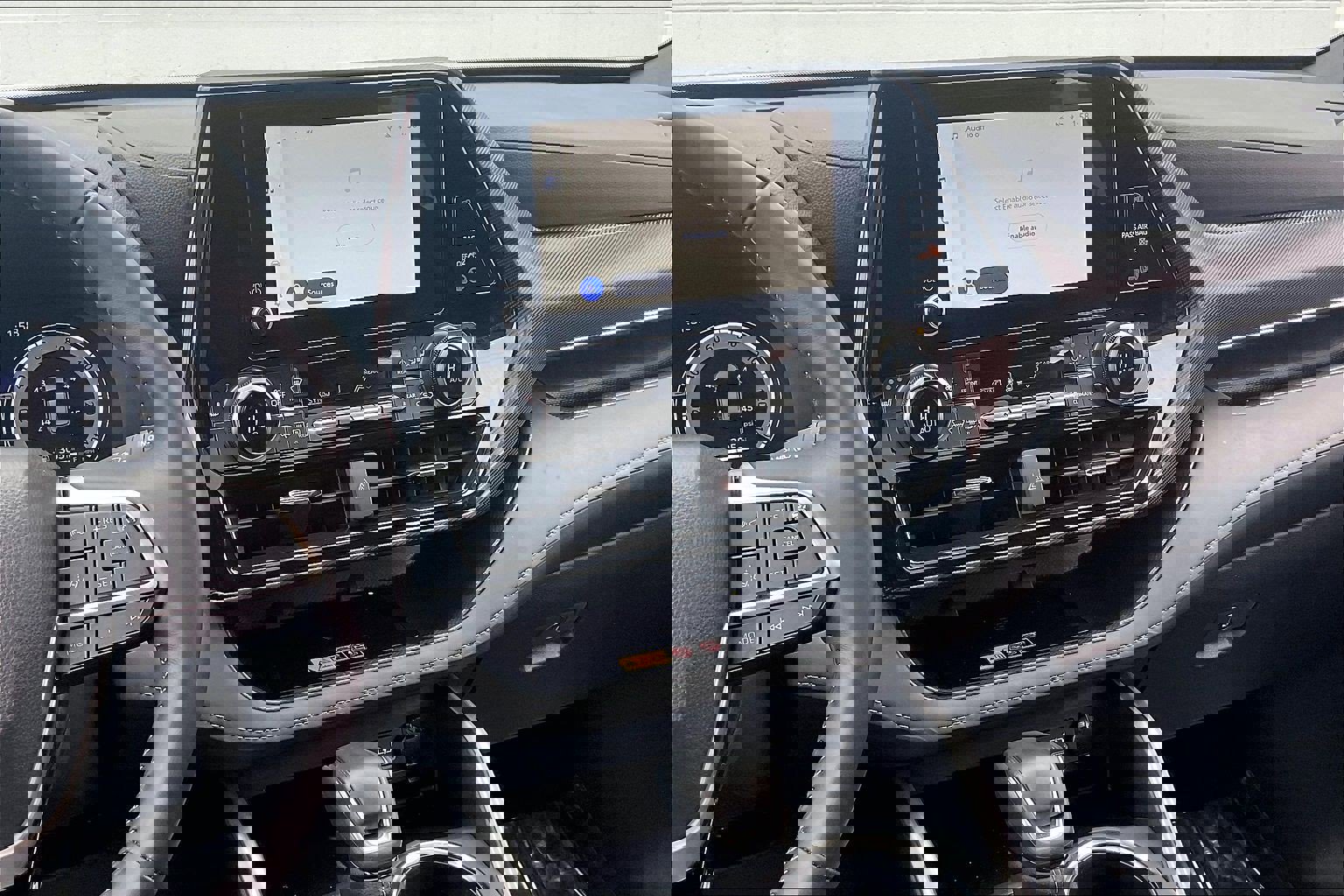 Used 2025 Toyota Highlander XSE image 7