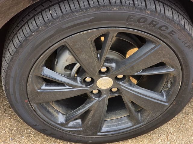 Used 2021 Buick Envision Essence w/ Technology Package I image 5