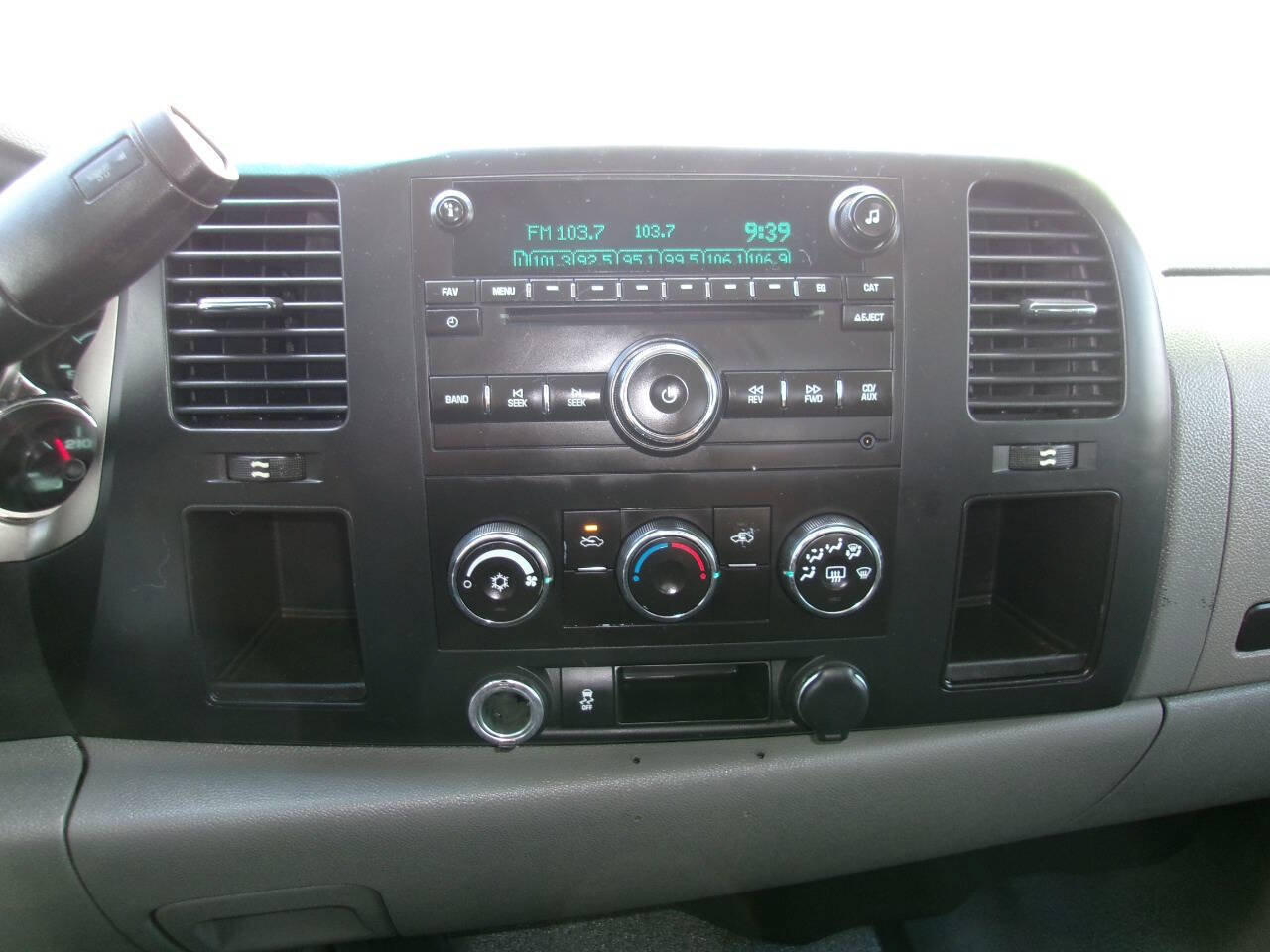 Used 2012 Chevrolet Silverado 2500 W/T AWD/4WD image 19