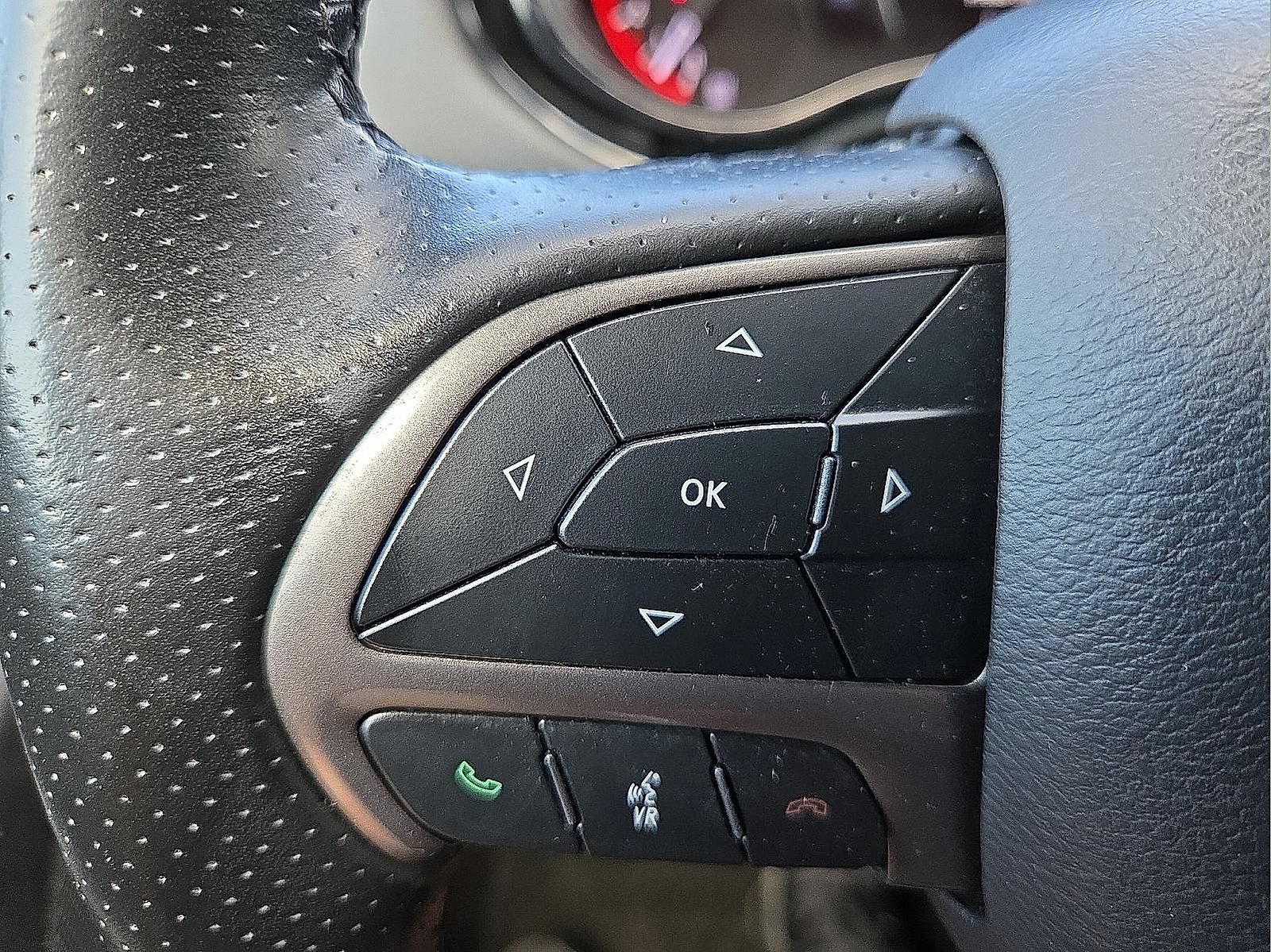 Used 2023 Dodge Durango SXT Launch Edition RWD image 19