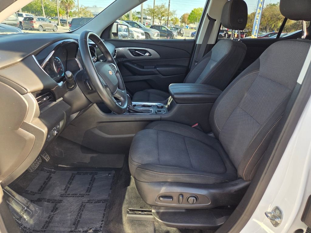 Used 2018 Chevrolet Traverse LT image 4