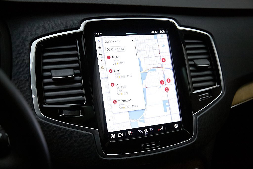 Certified 2024 Volvo XC90 B6 Plus w/ Protection Package image 17