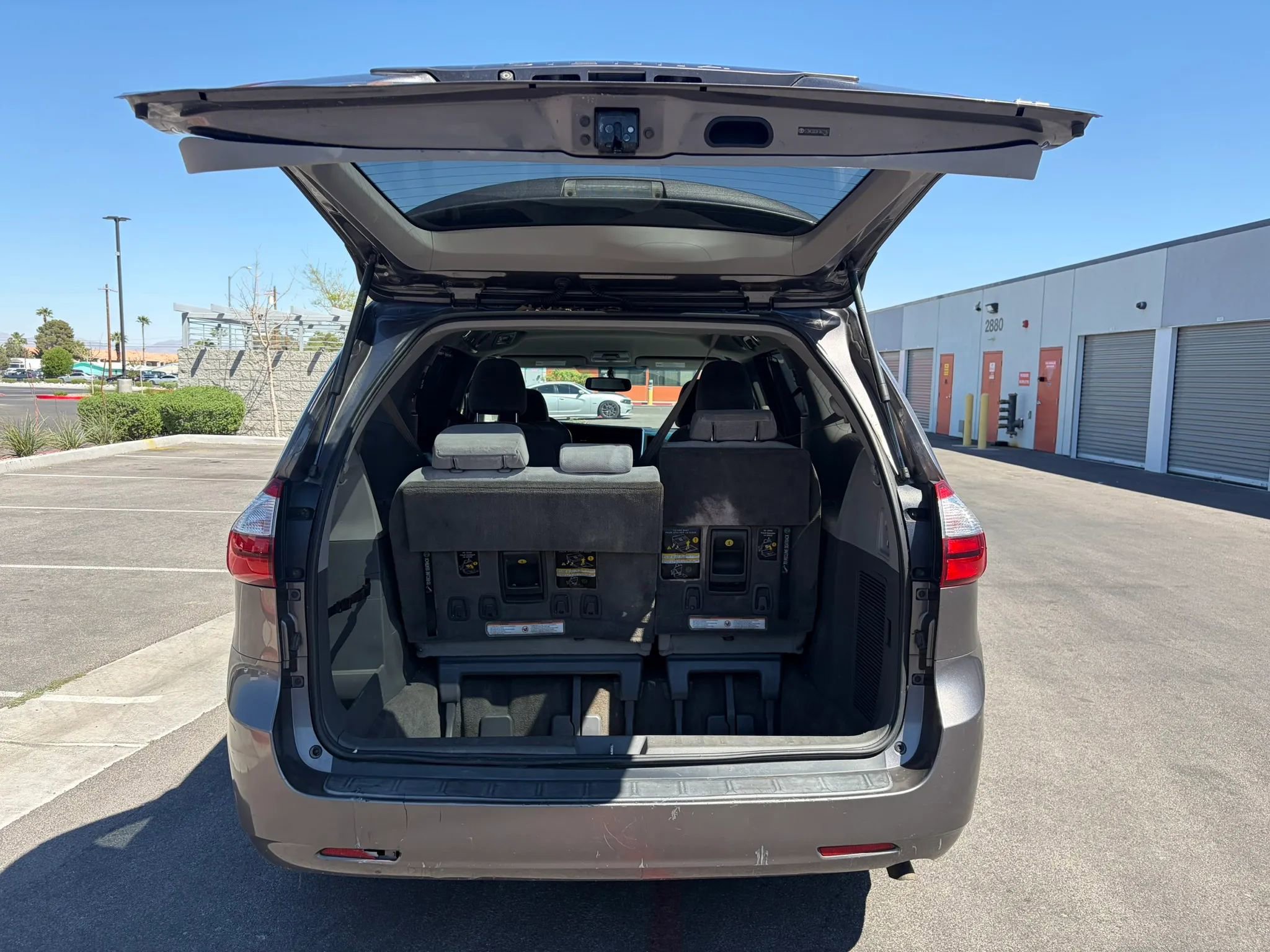 Used 2015 Toyota Sienna LE FWD image 9