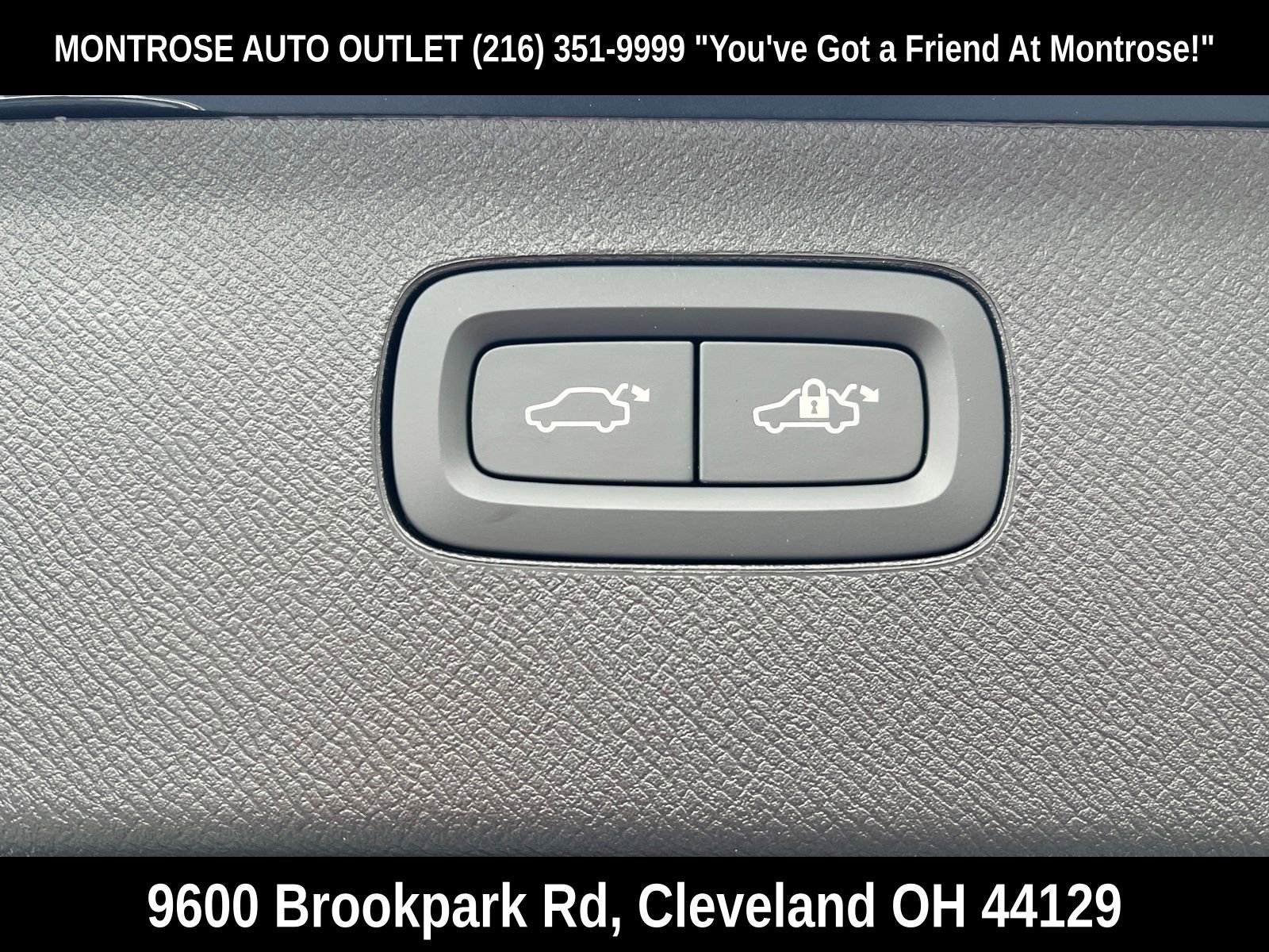 New 2026 Volvo XC90 B6 Plus w/ Protection Package Premier AWD/4WD image 38