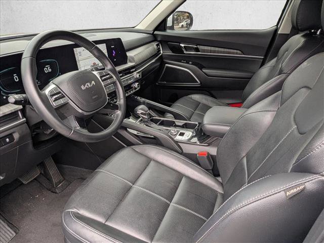 Used 2023 Kia Telluride EX w/ EX Captain's Chair Package image 17