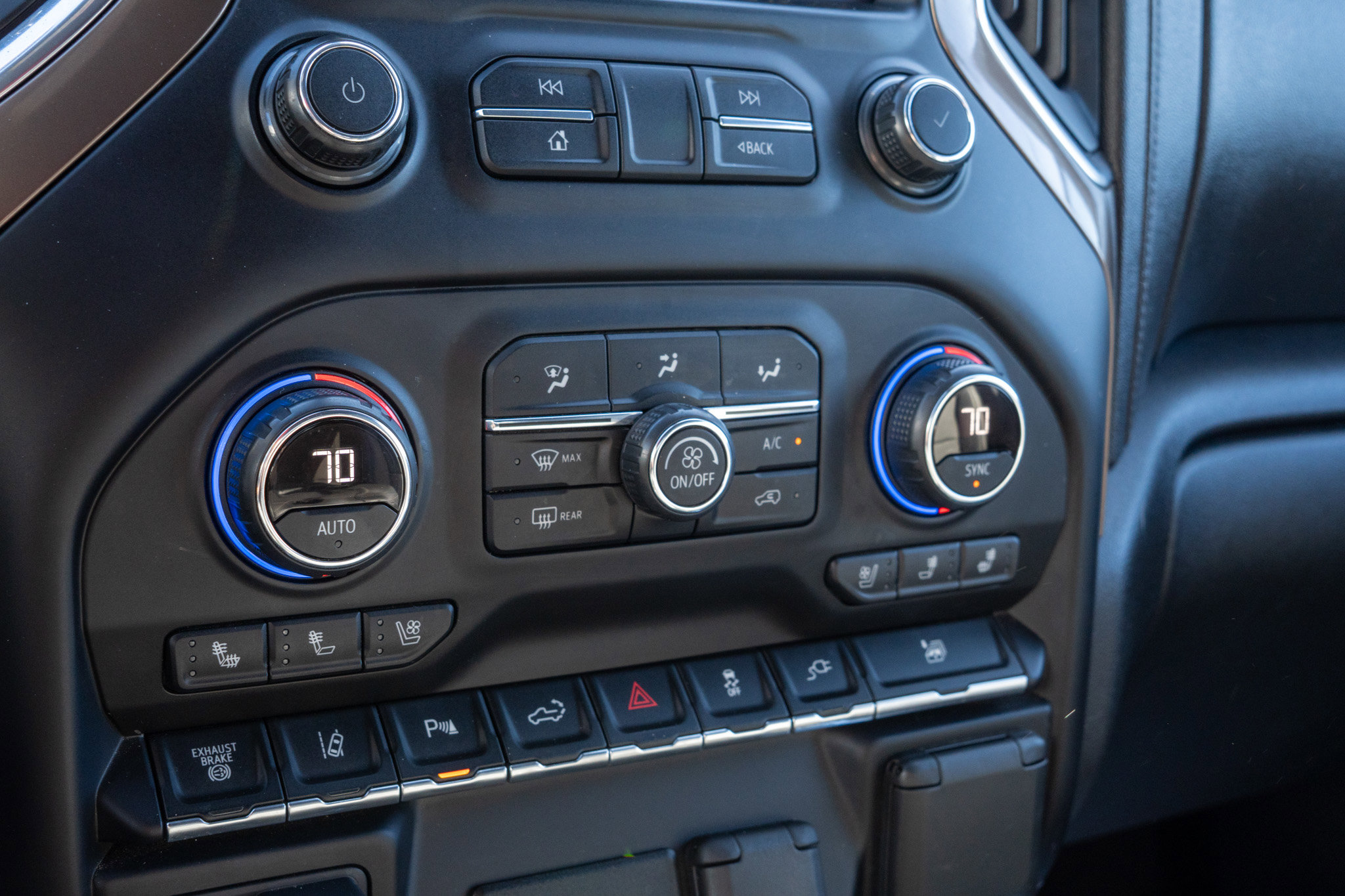 Used 2020 Chevrolet Silverado 3500 High Country image 13