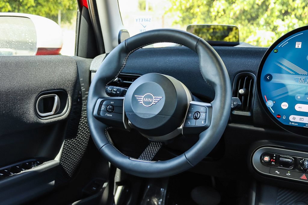 Used 2025 MINI Cooper S FWD image 18