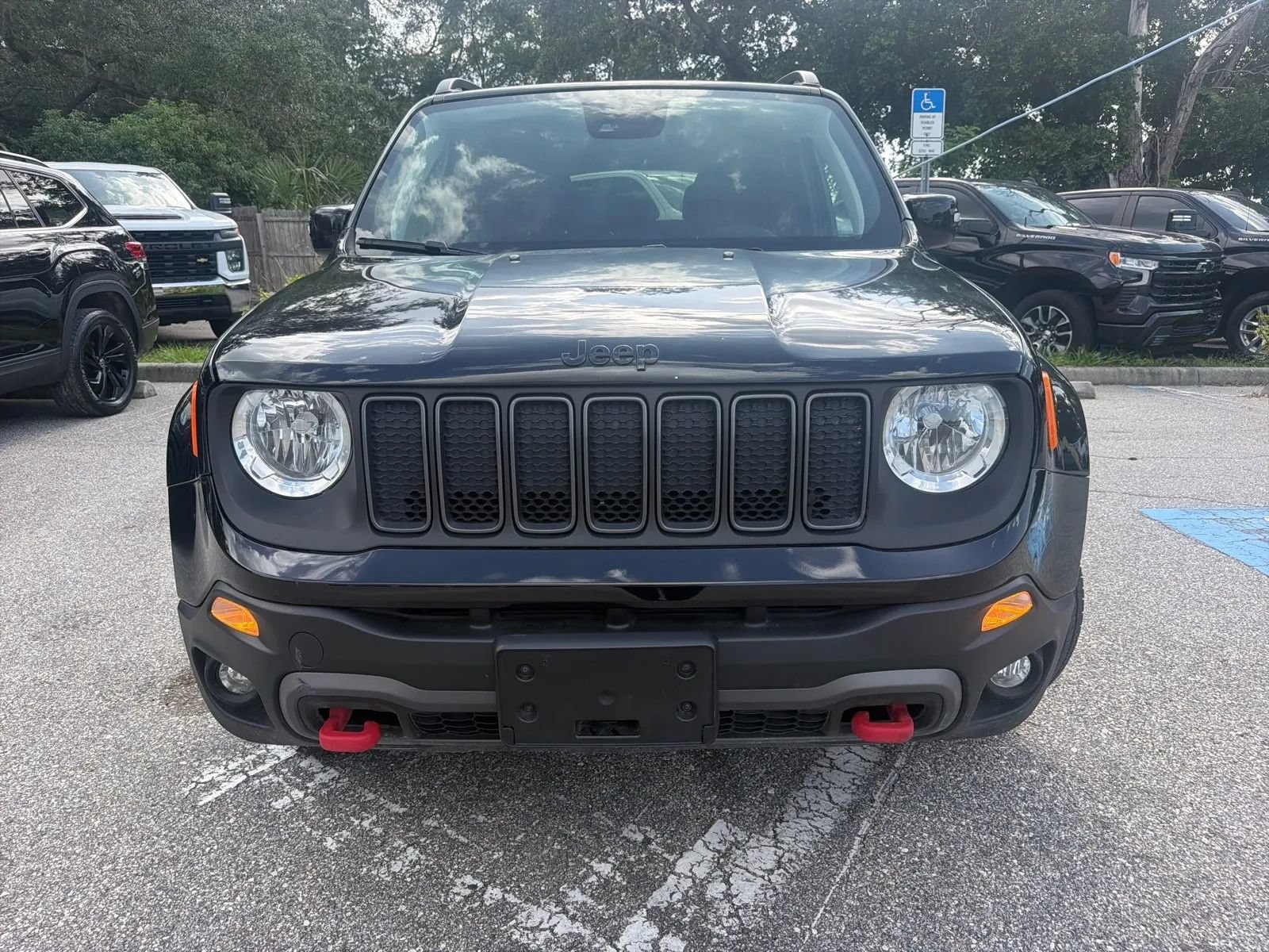 Used 2023 Jeep Renegade Trailhawk AWD/4WD image 5