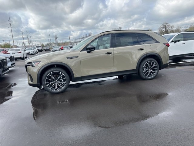 New 2025 MAZDA CX-70 Plug-In Hybrid w/ Premium Pkg image 16