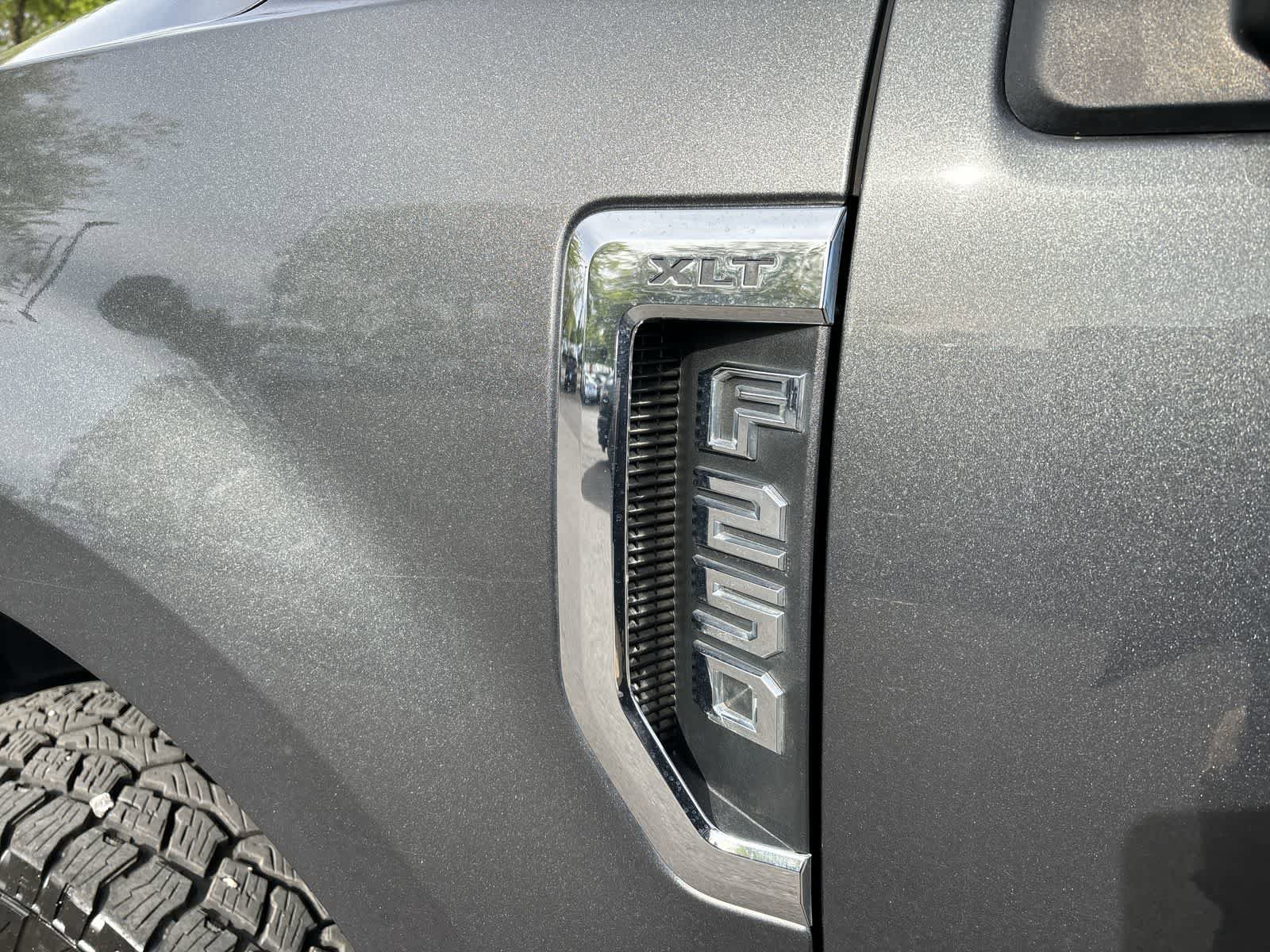 Used 2018 Ford F250 XLT AWD/4WD image 4