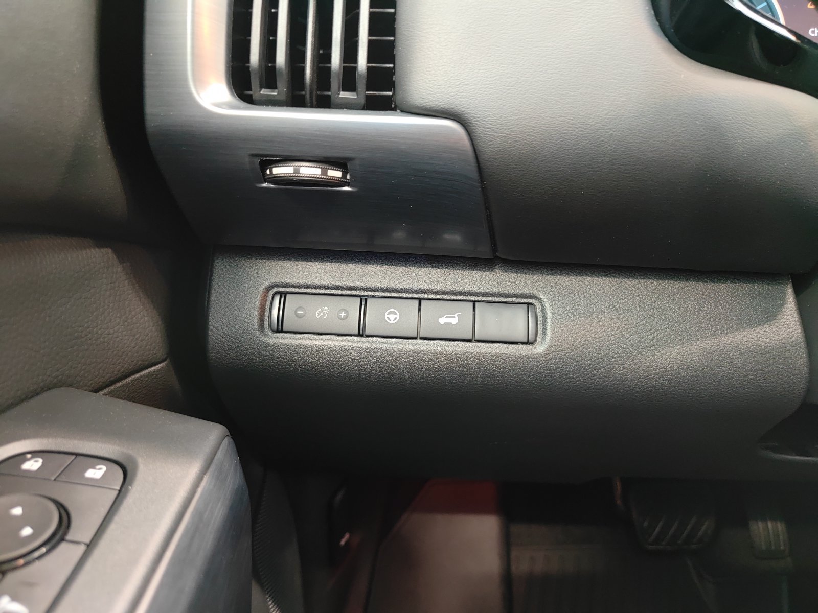 New 2026 Nissan Pathfinder Rock Creek AWD/4WD image 19