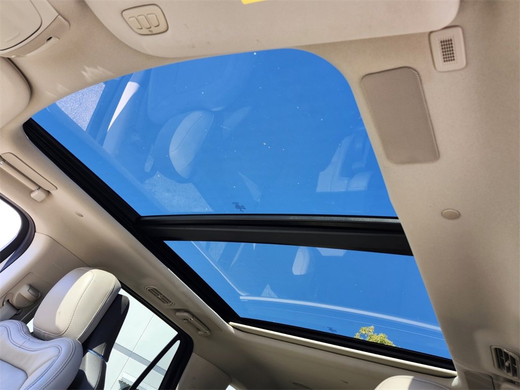 Certified 2022 Lincoln Navigator Reserve image 18