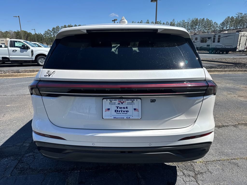 Used 2025 Lincoln Nautilus Premier w/ Jet Appearance Package image 7