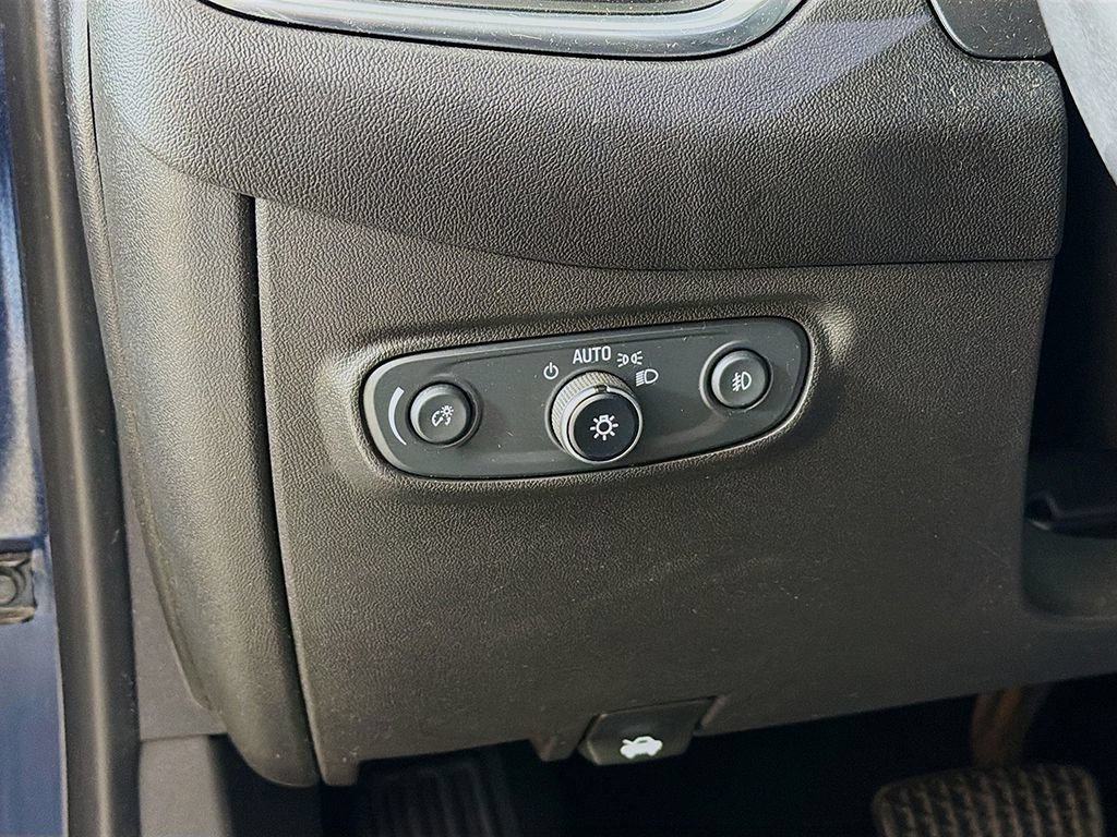 Used 2020 Chevrolet Equinox LT FWD image 29