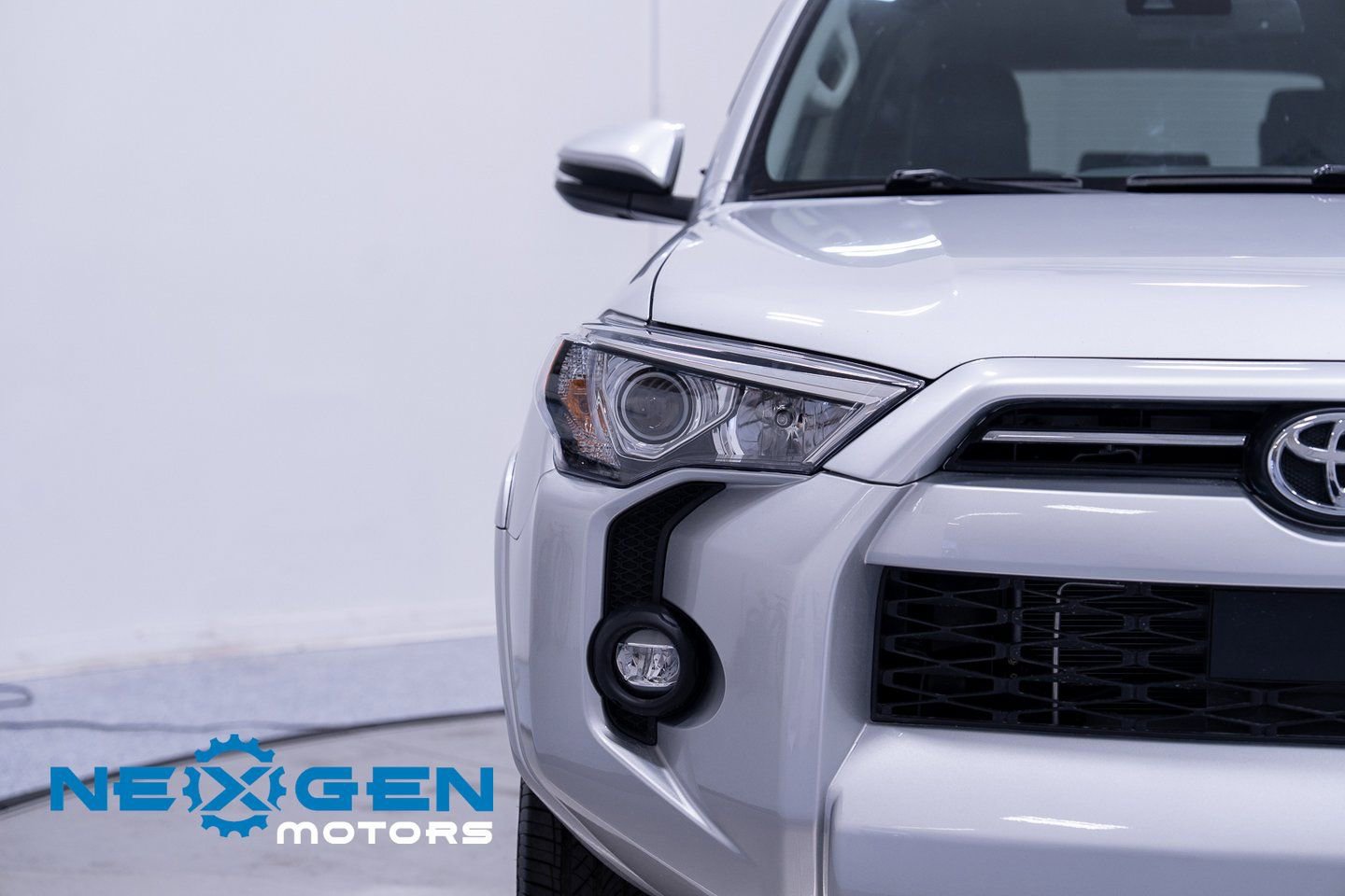 Used 2021 Toyota 4Runner SR5 Premium image 5