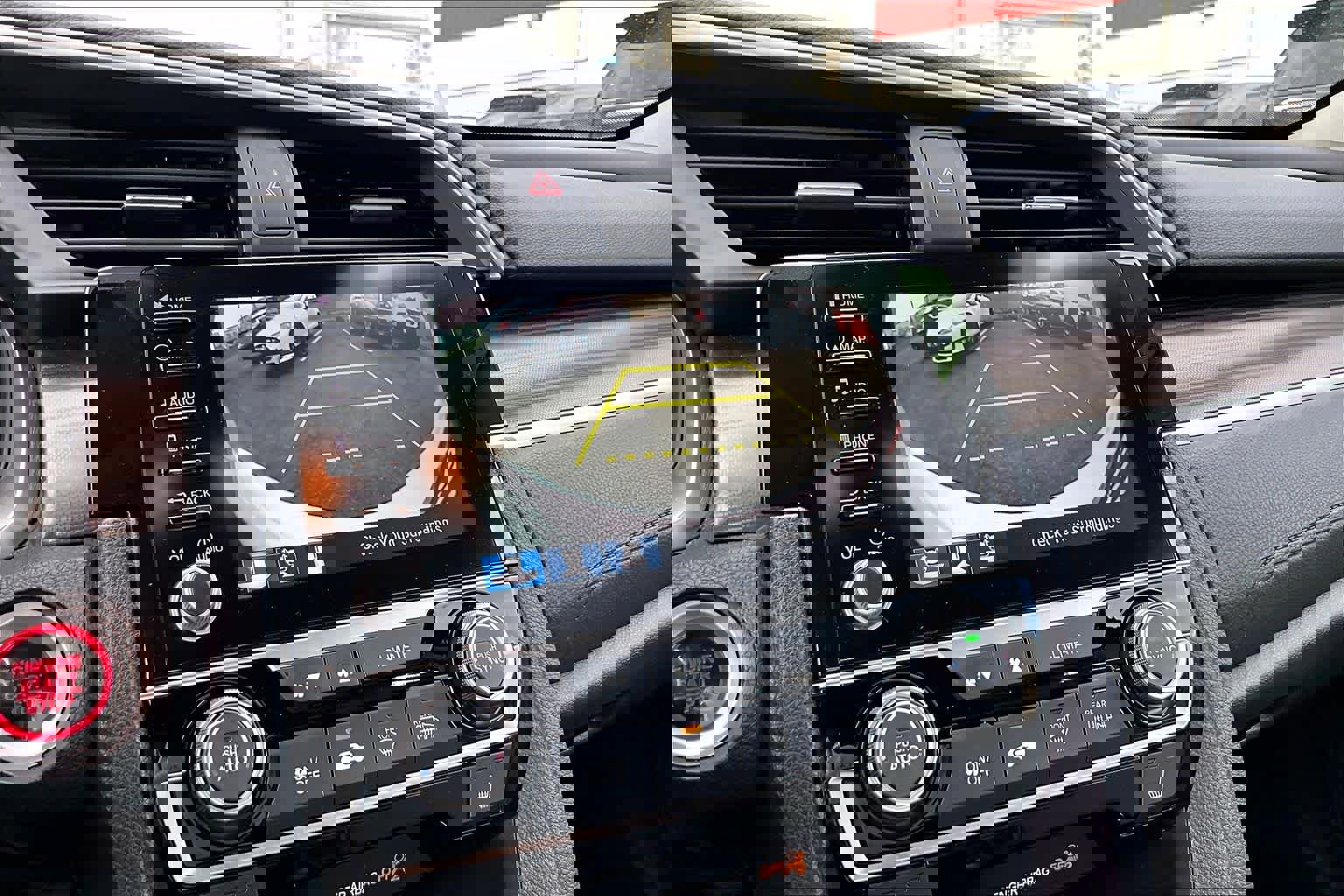 Used 2019 Honda Civic Touring image 25