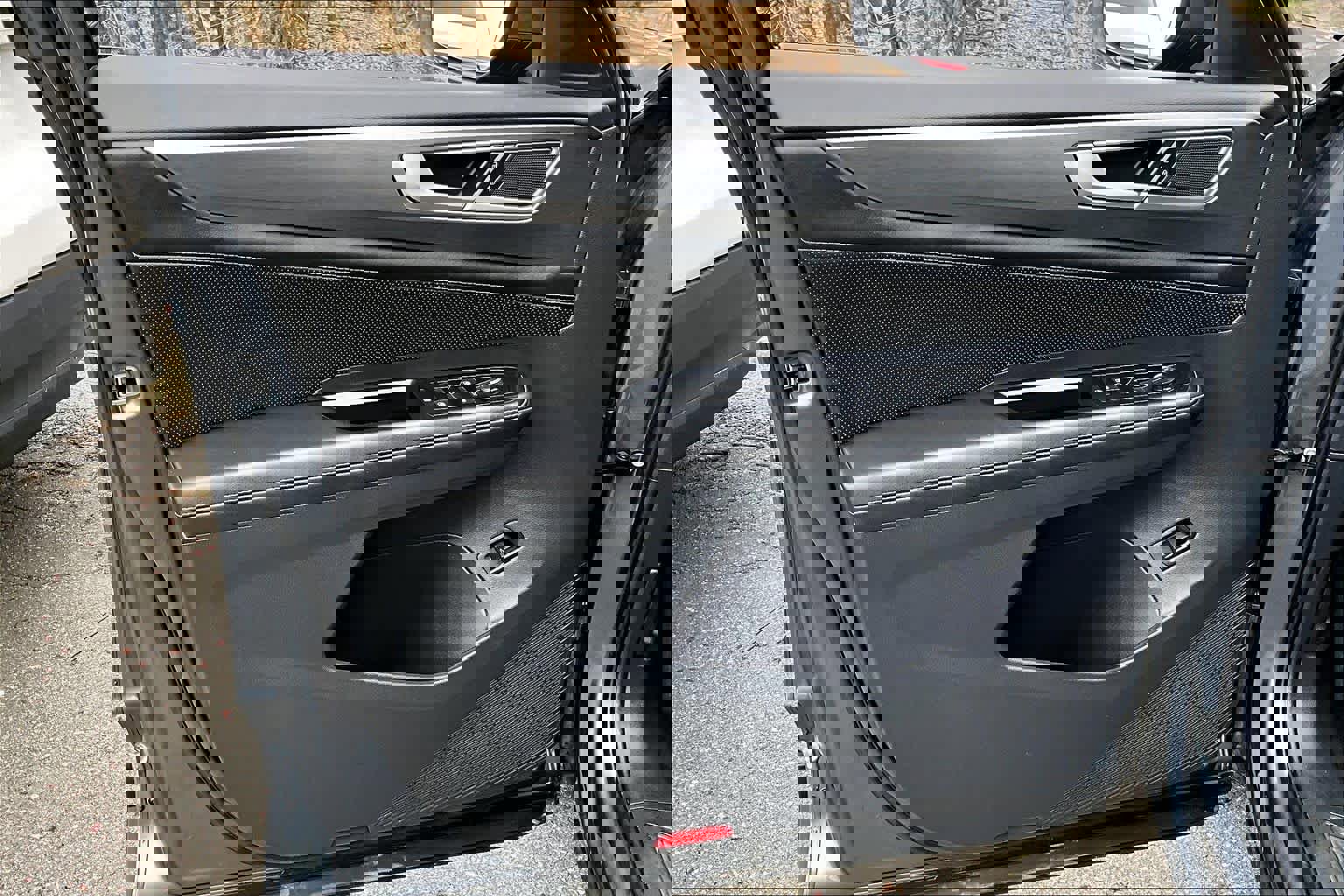 Used 2024 Volkswagen Atlas Cross Sport SE AWD/4WD image 21