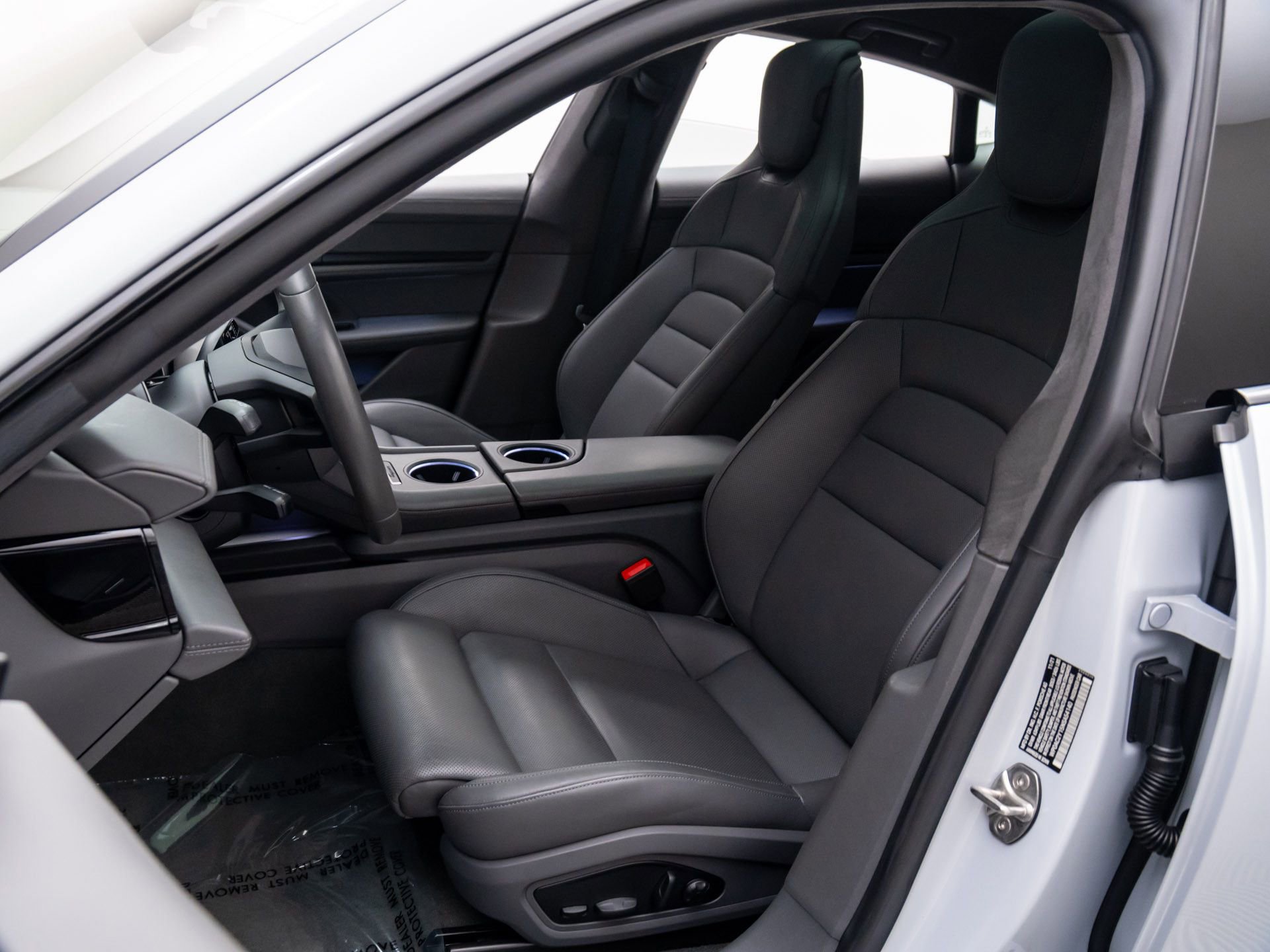 Certified 2022 Porsche Taycan Turbo w/ Premium Package image 5