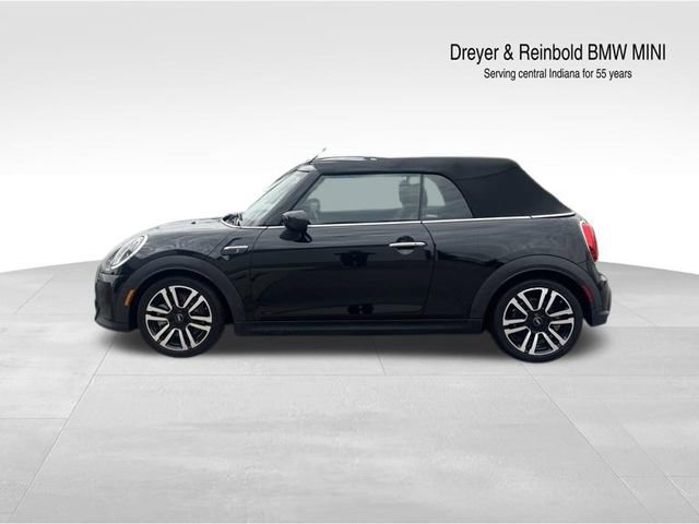 Used 2023 MINI Cooper S w/ Signature Upholstery Package image 8